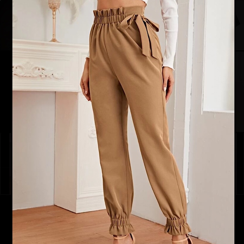 Paperbag Waist Knotted Tapered Pants - Picture 3 of 3